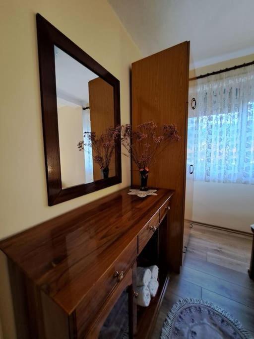 Quiet, Cozy, Luminous Apartment تيرانا المظهر الخارجي الصورة