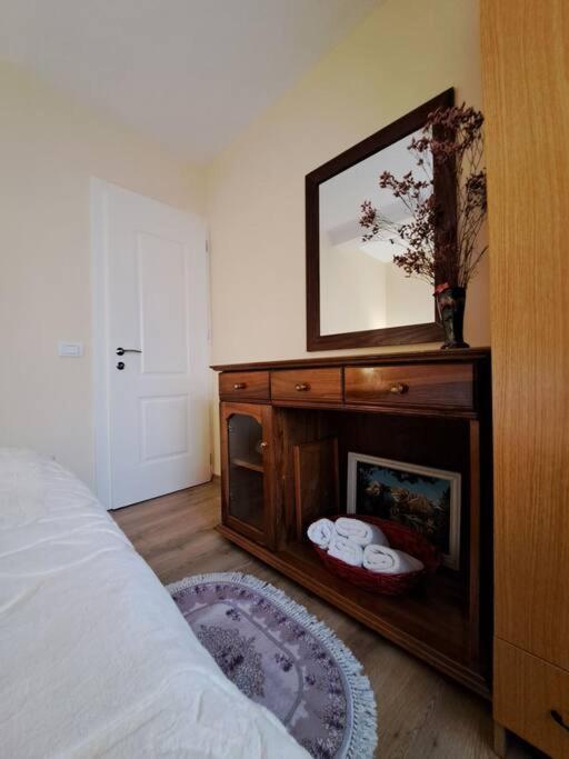 Quiet, Cozy, Luminous Apartment تيرانا المظهر الخارجي الصورة